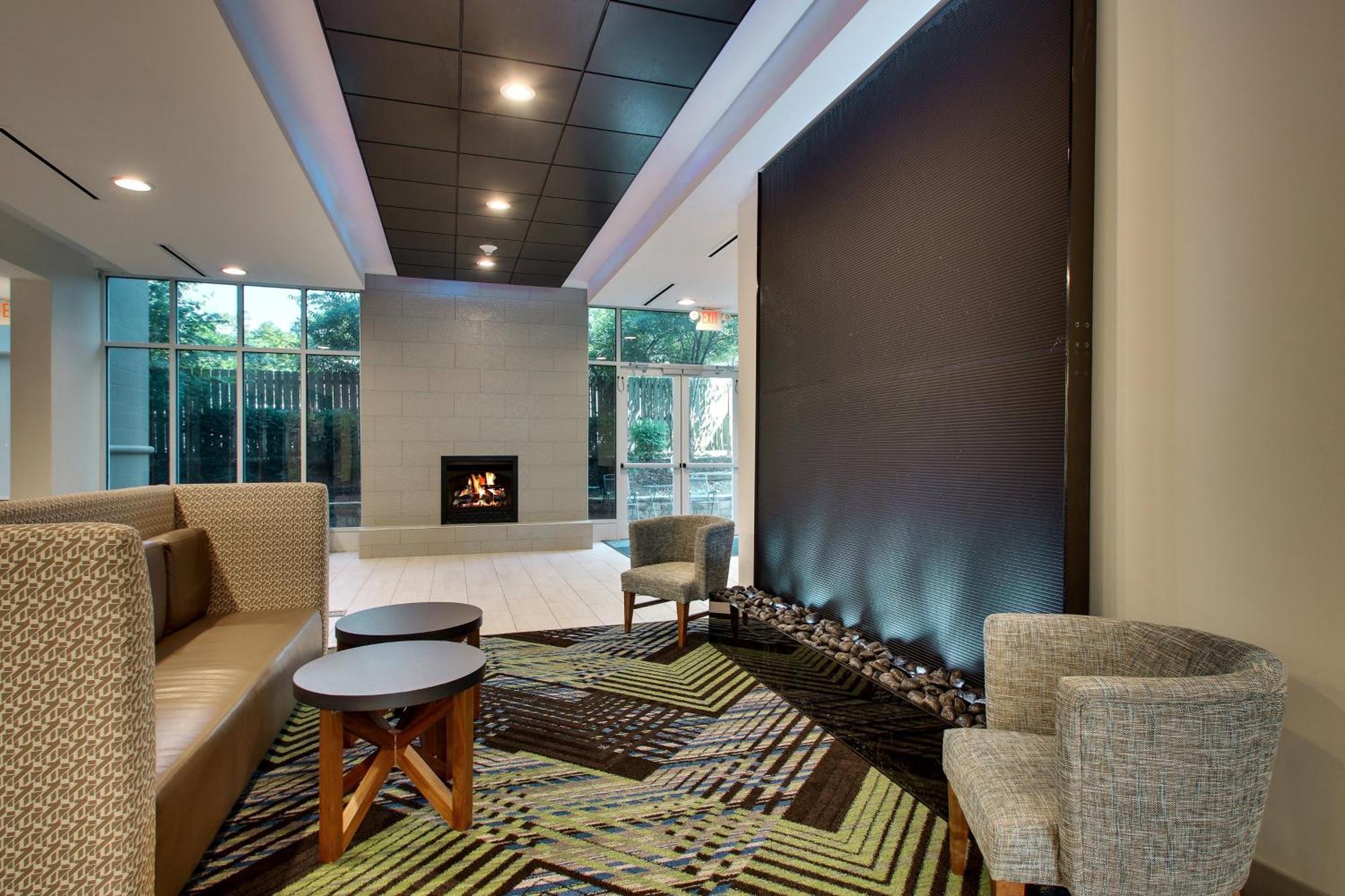 Holiday Inn Express Georgetown By Ihg Exterior foto